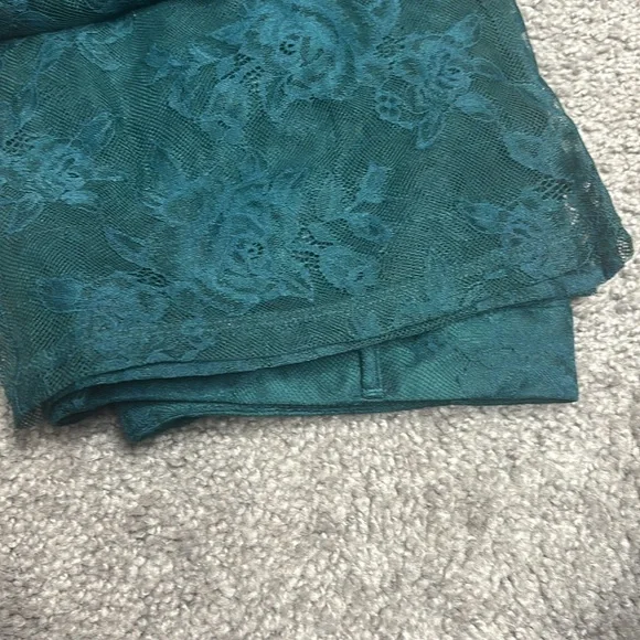 Victoria’s Secret Deepest Green VS Archives Pants size medium - Picture 3 of 3